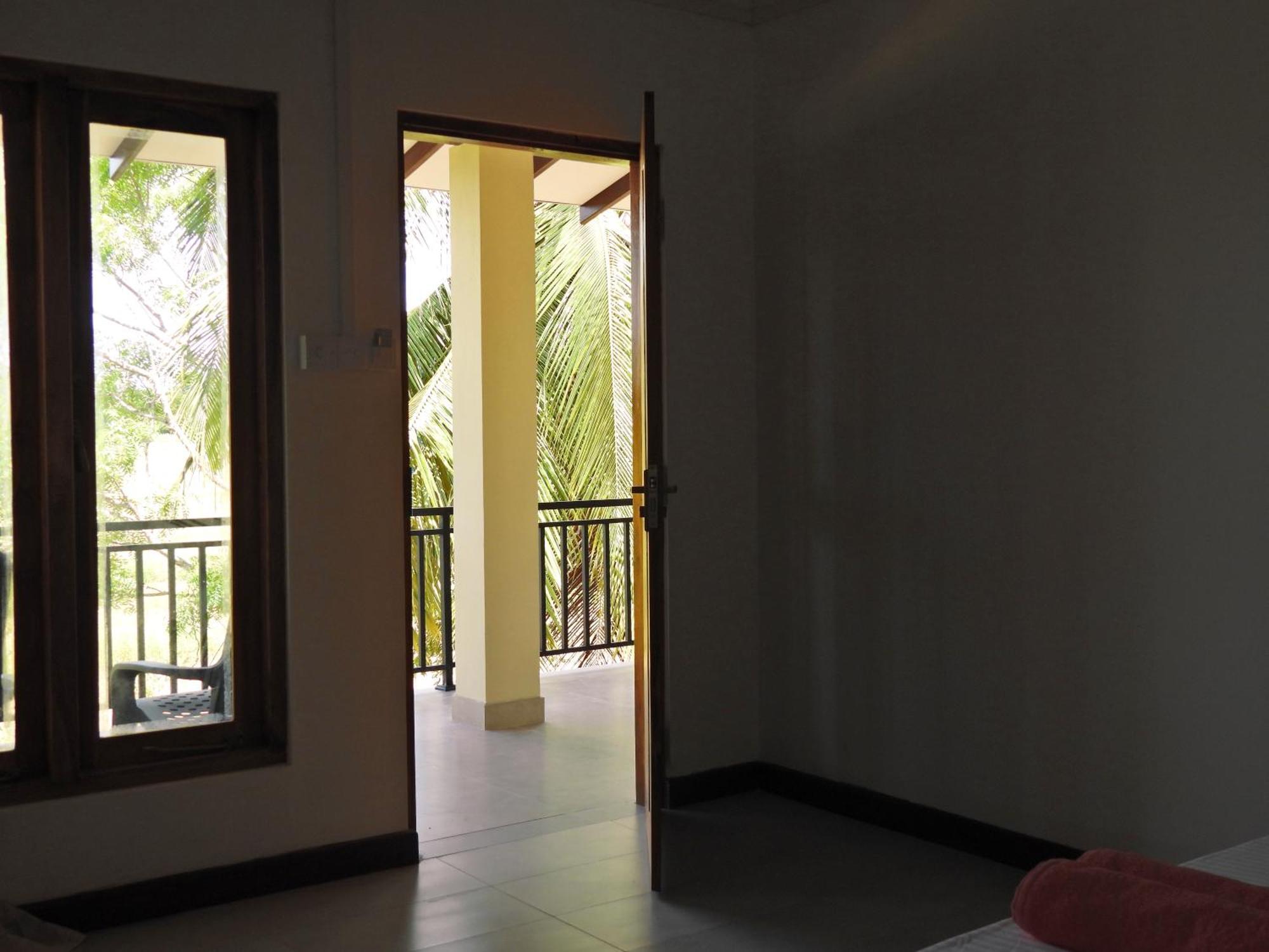Green Sapphire Holiday Resort Wilpaththu ويلباتو المظهر الخارجي الصورة